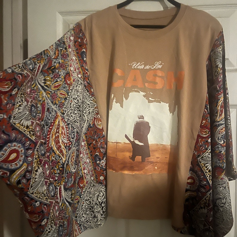 Womens Tan Johnny Cash Graphic Shirt with Paisley Sleeves NWOT